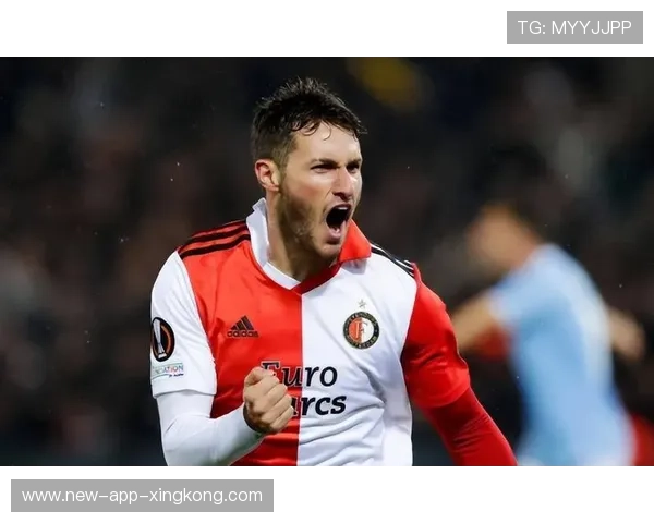 费耶诺德准备签下强打型前锋，开启新赛季攻坚战的无限可能